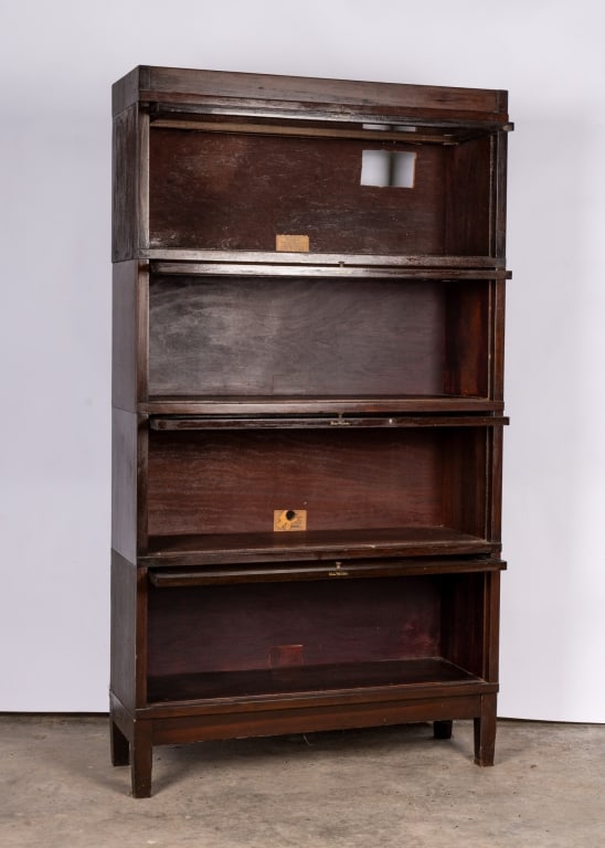 GLOBE-WERNICKE FOUR-SECTION BOOKCASE - 2