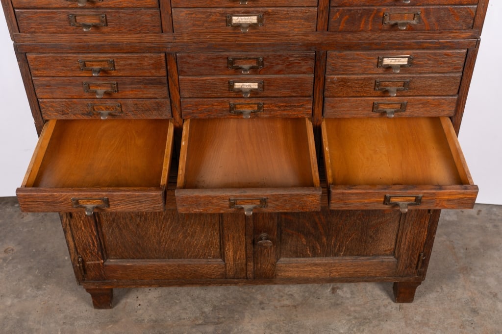 LIBRARY BUREAU SOLE MAKERS FILE CABINET - 5