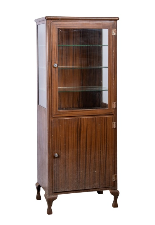 VINTAGE GLASS FRONT MEDICAL CABINET (1 of 9)