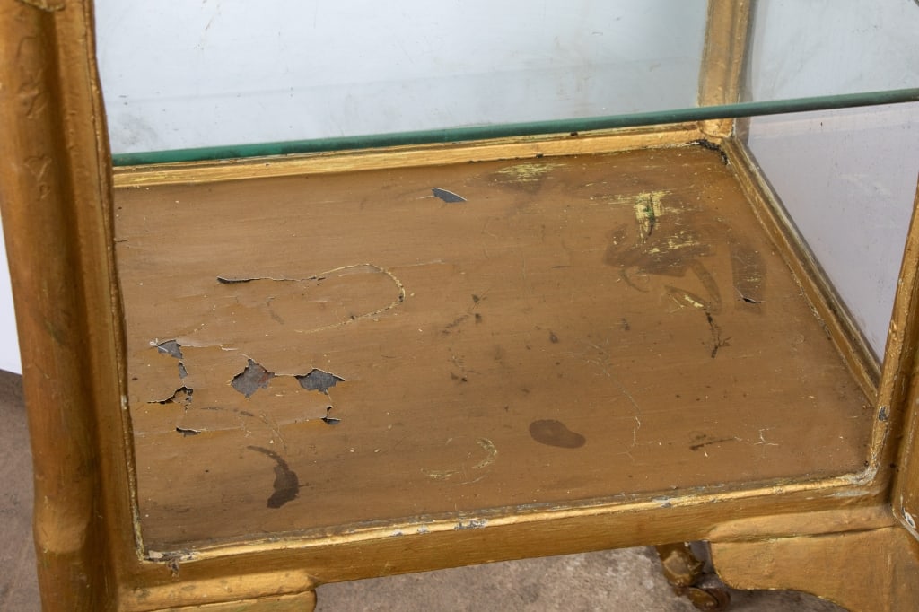 VINTAGE PAINTED METAL MEDICAL CABINET - 8