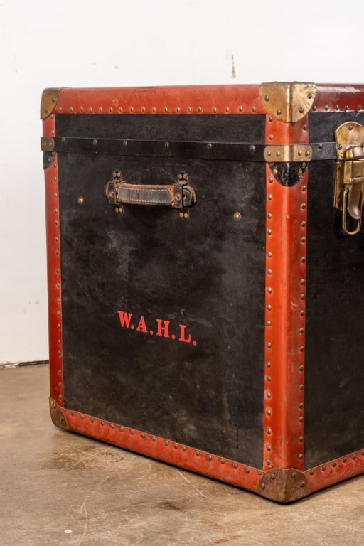 VINTAGE TRAVEL TRUNK - 3