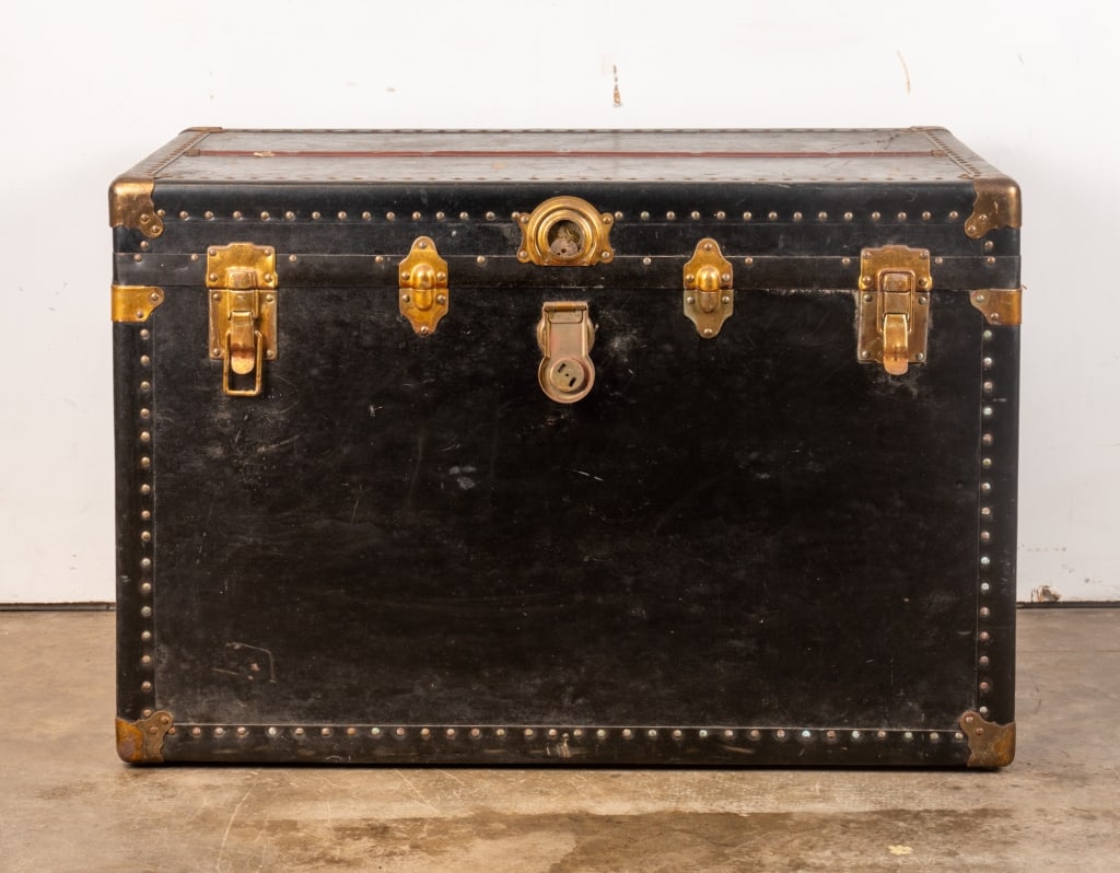 VINTAGE TRAVEL TRUNK - 2