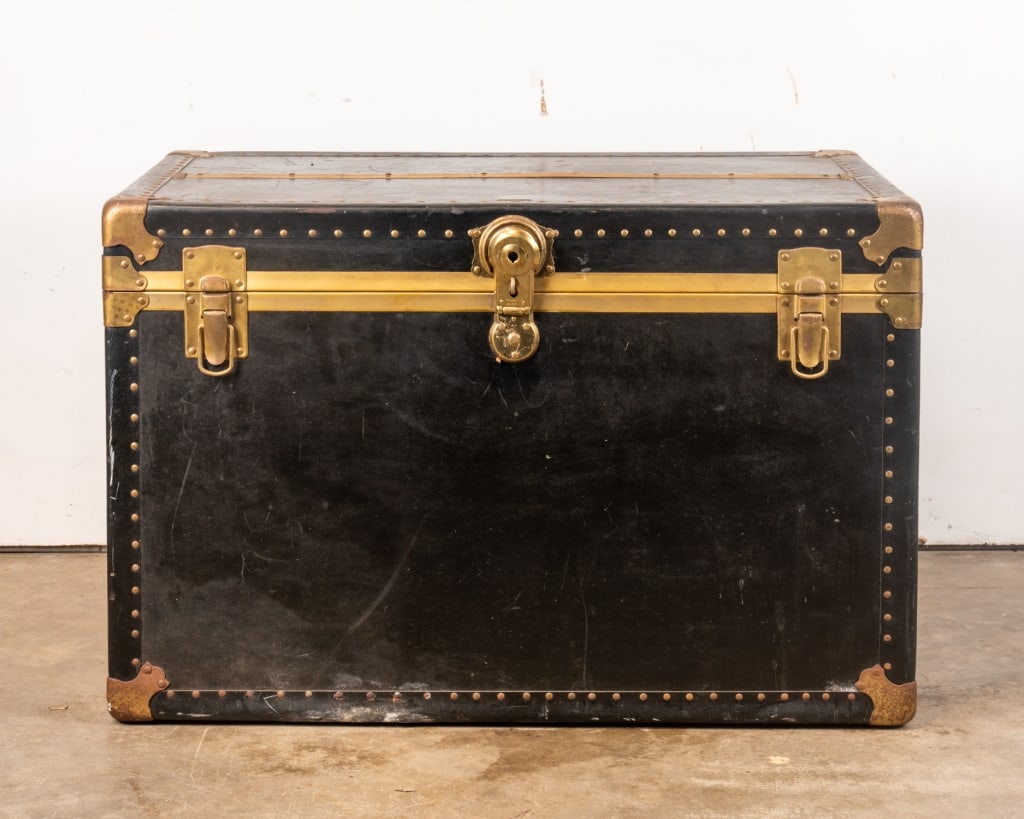 VINTAGE TRAVEL TRUNK - 2