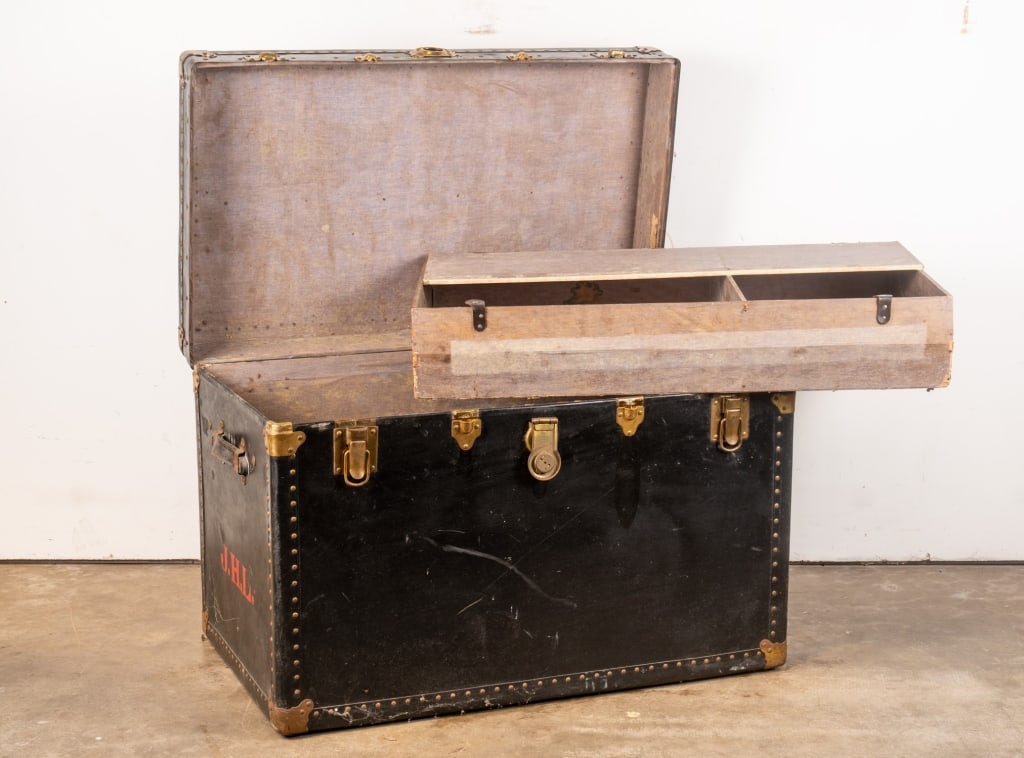 VINTAGE TRAVEL TRUNK - 3