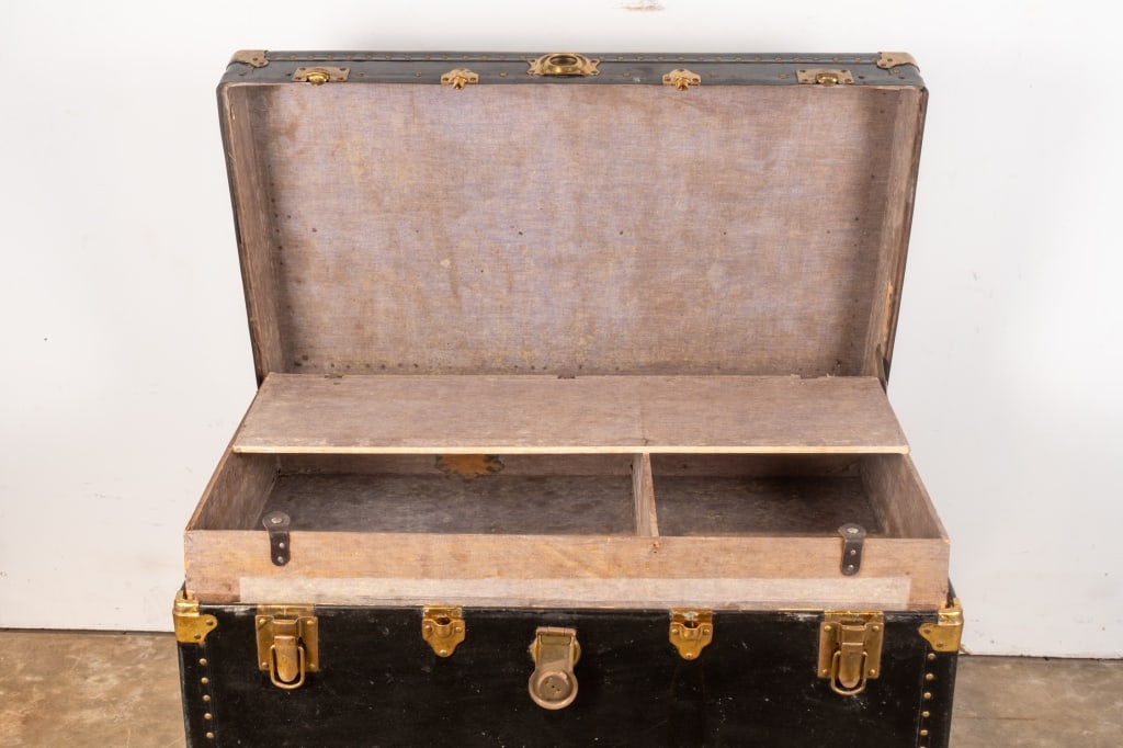 VINTAGE TRAVEL TRUNK - 5