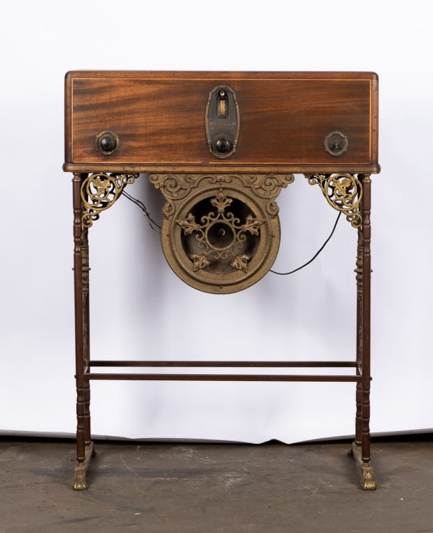 RCA RADIOLA 18 TUBE RADIO WITH ORNATE METAL BASE - 2