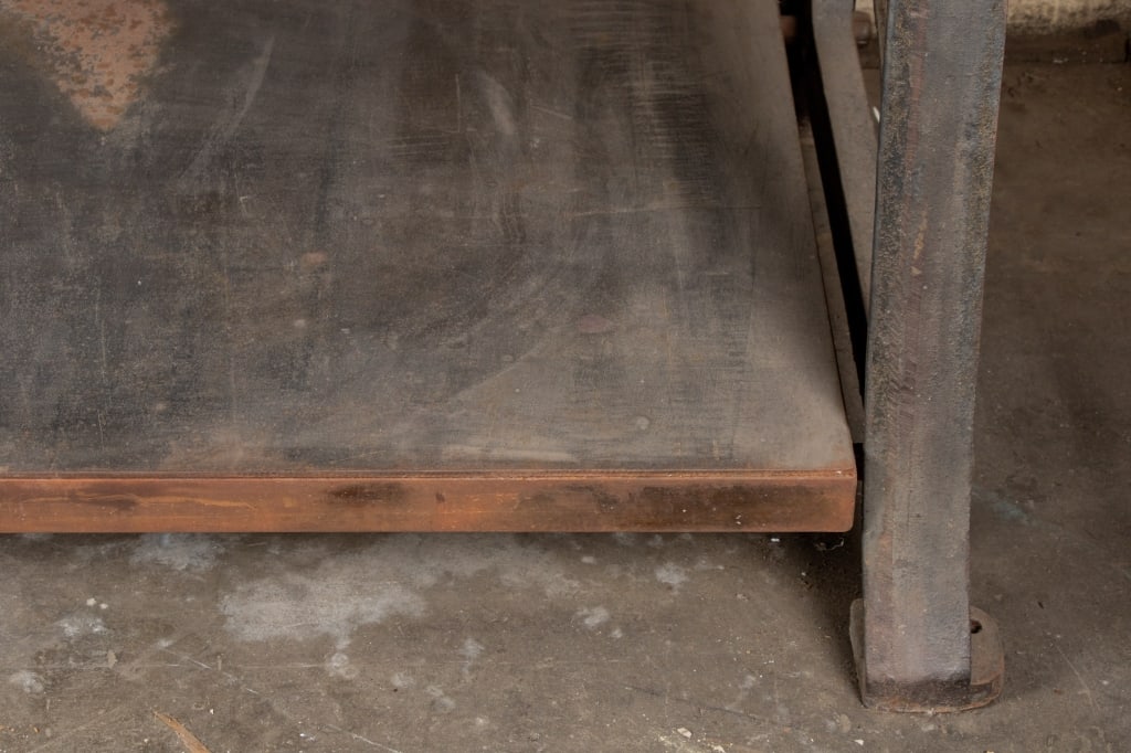 HEAVY INDUSTRIAL METAL WORK TABLE - 4