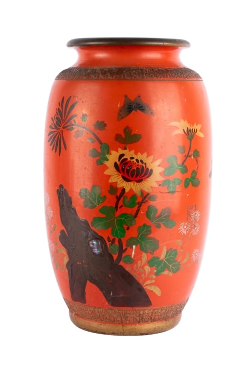 MID-20TH CENTURY JAPANESE NORLEANS VASE: Mid-20th century Japanese Norleans vase. Marked to bottom. Approximate dimensions: h. 16", dia. 8" Disclaimer: Participating bidders must have a credit card on file with LiveAuctioneers in order for t