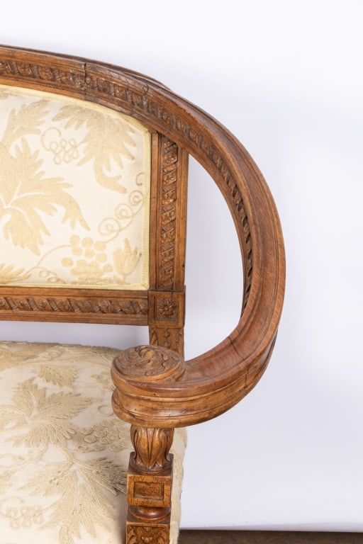 FRENCH PROVINCIAL STYLE SOFA - 3