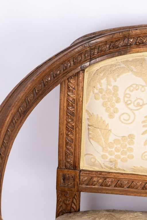 FRENCH PROVINCIAL STYLE SOFA - 4