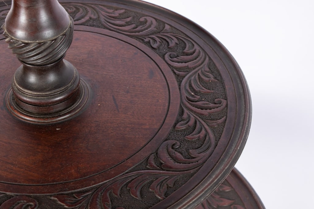 EARLY 20TH C. GEORGE III STYLE CARVED MAHOGANY THR - 7