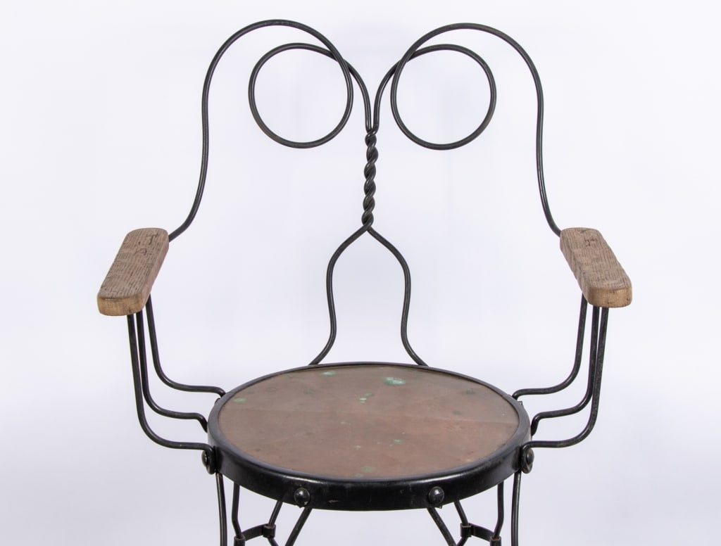 WROUGHT & CAST IRON SHOESHINE CHAIR - 3