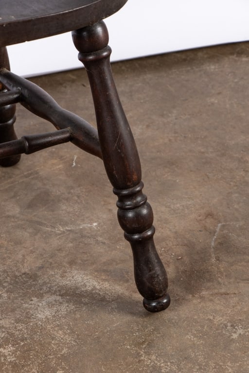 19TH CENTURY COLONIAL STYLE CAPTAIN?S CHAIR - 6