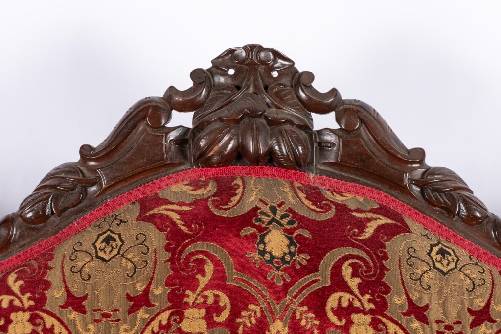 EARLY 20TH CENTURY VICTORIAN PARLOR SOFA - 4