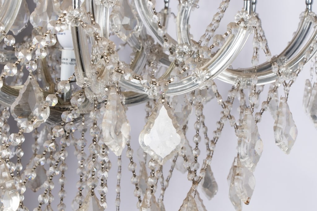VENETIAN STYLE 18-LIGHT CRYSTAL CHANDELIER - 15
