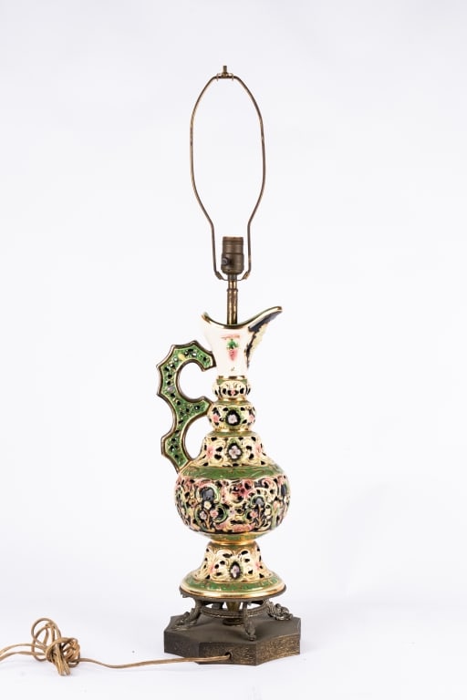 VINTAGE CAPODIMONTE STYLE PITCHER TABLE LAMP - 3