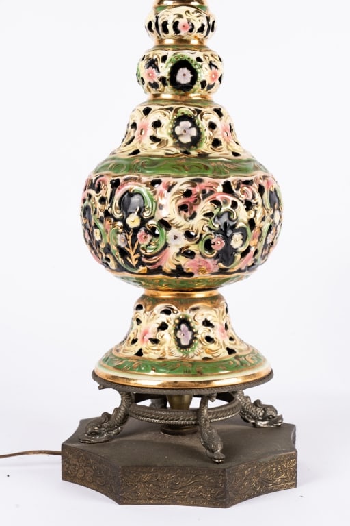 VINTAGE CAPODIMONTE STYLE PITCHER TABLE LAMP - 6