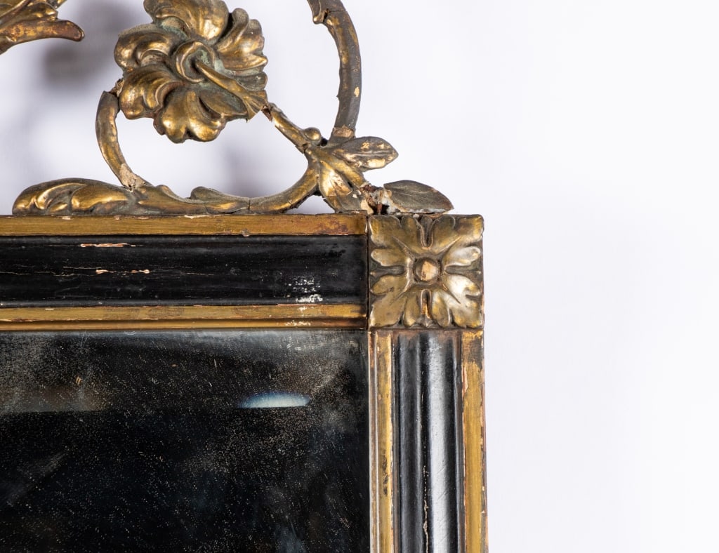 NEOCLASSICAL STYLE CARVED WALL MIRROR - 3