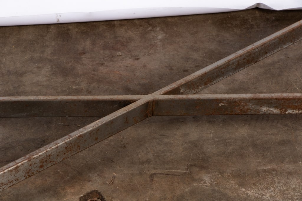 MODERN GLASS & METAL ETAGERE - 2