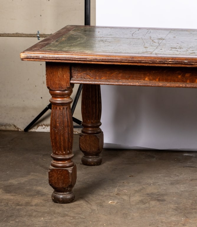 LARGE MAHOGANY LIBRARY TABLE - 3