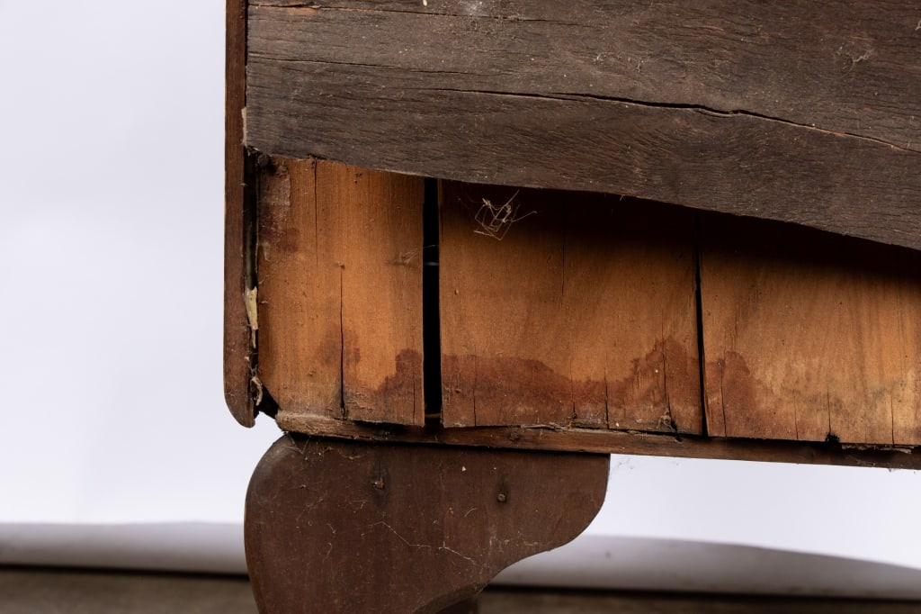 20TH CENTURY MAHOGANY MUSIC CABINET - 9