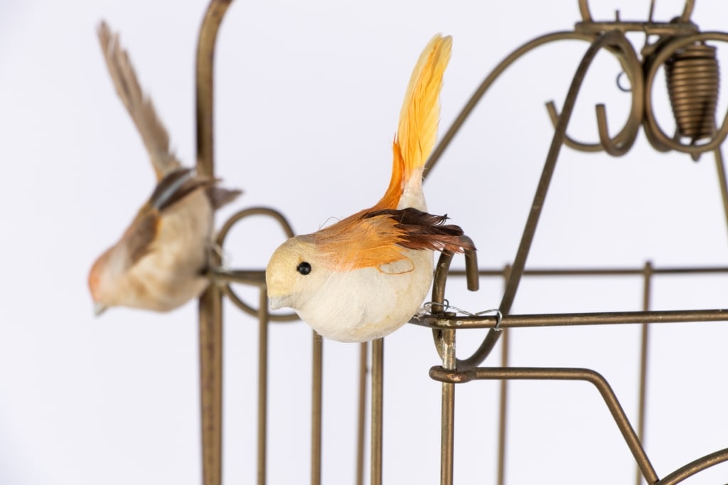 VINTAGE DECORATIVE BRASS BIRD CAGE - 3