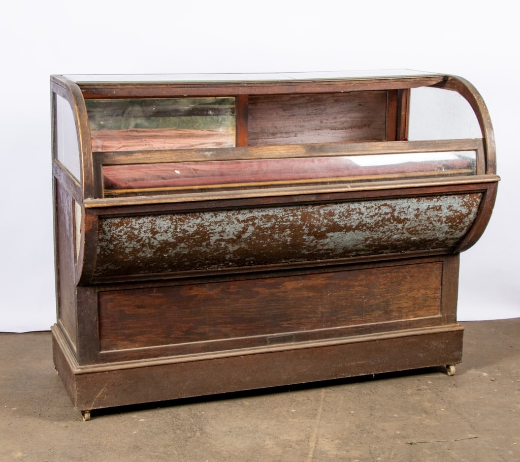 AMERICAN MERCANTILE STORE DISPLAY CASE - 6