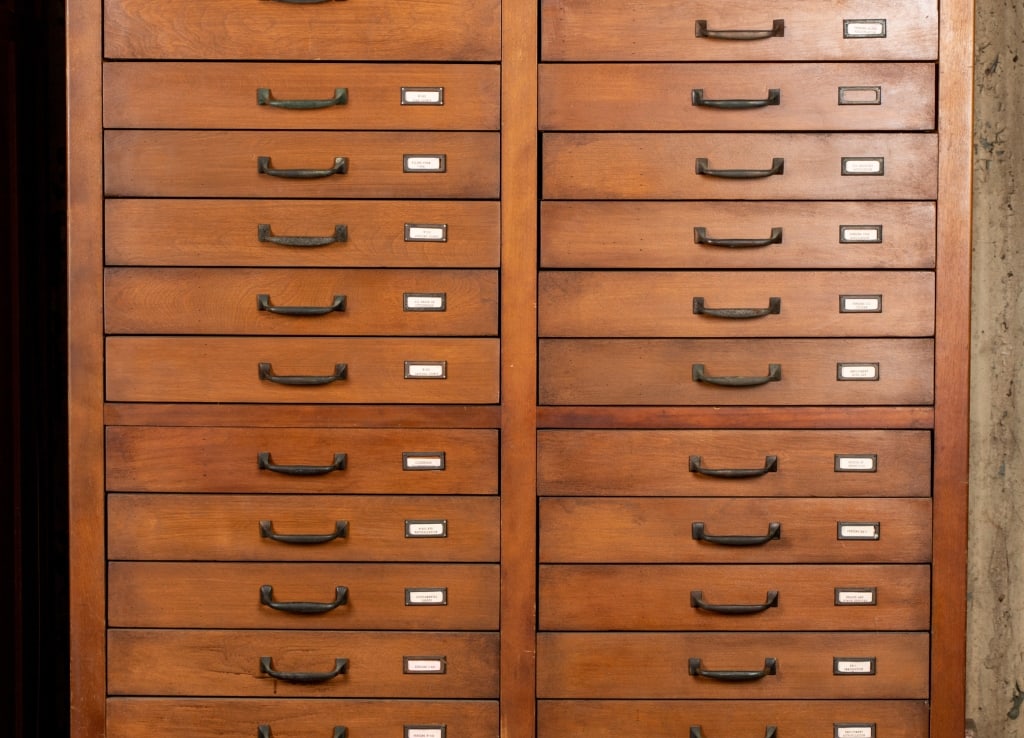 HAMILTON 38-DRAWER OAK FILE CABINET - 3