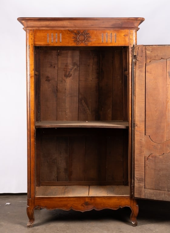 19TH C. FRENCH LOUIS XV STYLE BONNETIERE - 4