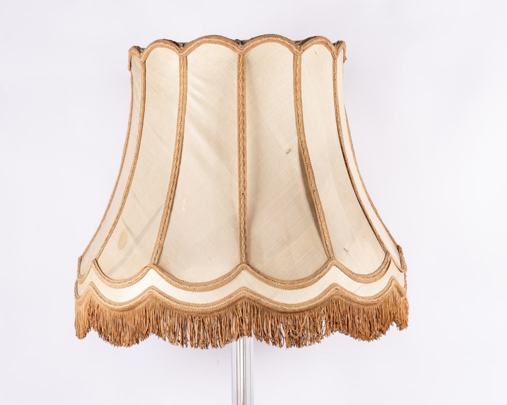VINTAGE LUCITE & GLASS FLOOR LAMP - 3