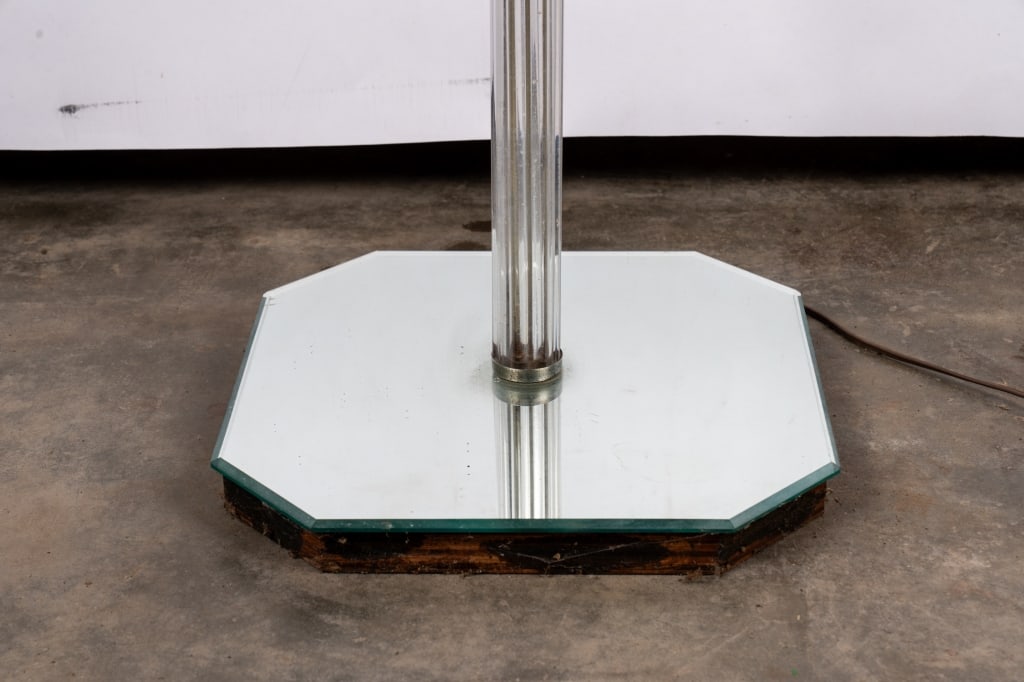 VINTAGE LUCITE & GLASS FLOOR LAMP - 5