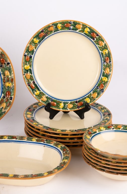 36-PIECE ROYAL IVORY TITAN WARE DINNERWARE SET - 3