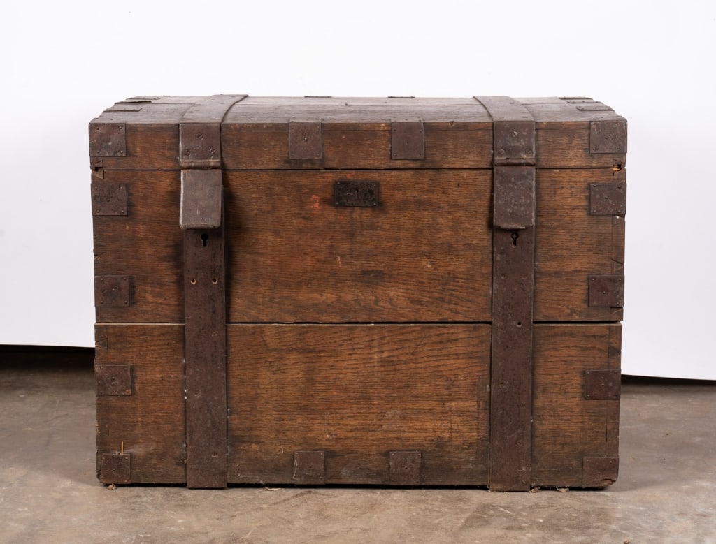 WOODEN STORAGE TRUNK - 3