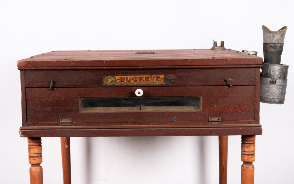 BUCKEYE EGG INCUBATOR TABLE - 4