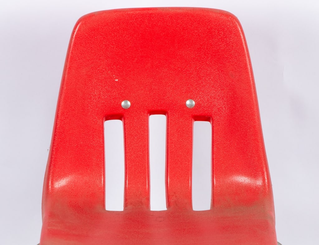 SET OF 4 VITCO PLASTIC SCHOOL CHAIRS - 4
