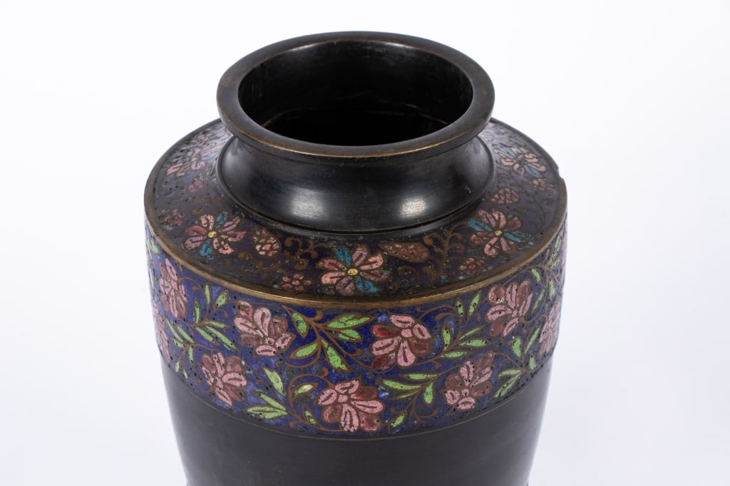 VINTAGE JAPANESE ENAMEL BRONZE VASE - 6