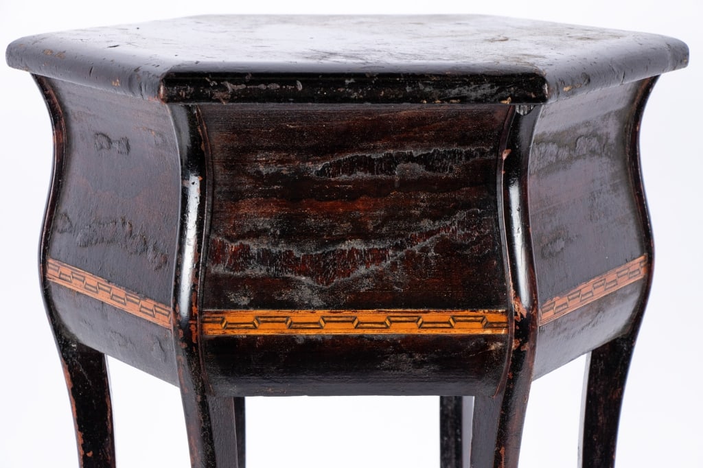 NEOCLASSICAL STYLE SMALL ACCENT TABLE - 6