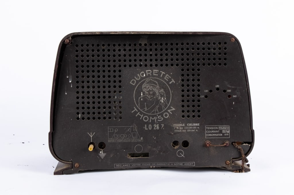 COLLECTION OF 4 VINTAGE RADIOS - 5