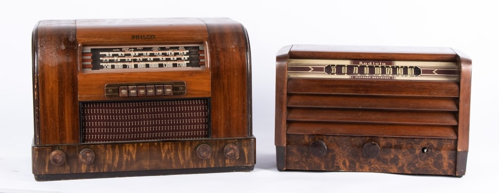 COLLECTION OF 4 VINTAGE RADIOS - 2