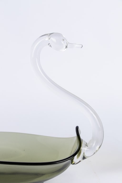 COLLECTION OF 4 MID-CENTURY GLASS ITEMS - 4