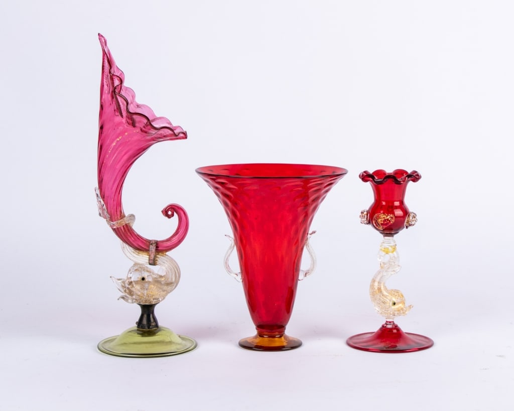 COLLECTION OF 3 CRANBERRY GLASS ITEMS - 3