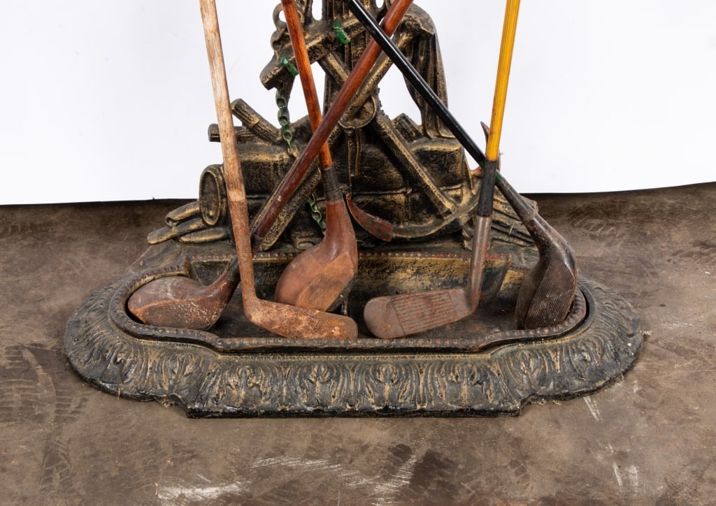 VINTAGE UMBRELLA STAND & 5 CLUBS - 3