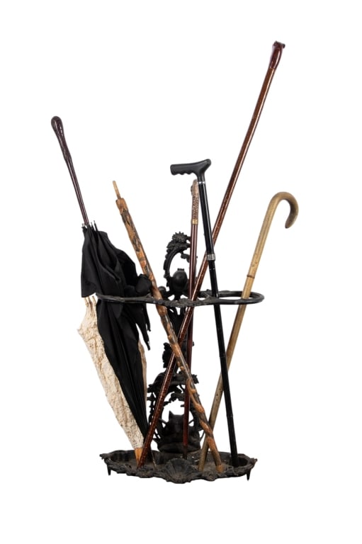 VINTAGE UMBRELLA STAND WITH UMBRELLAS & CANES (1 of 6)