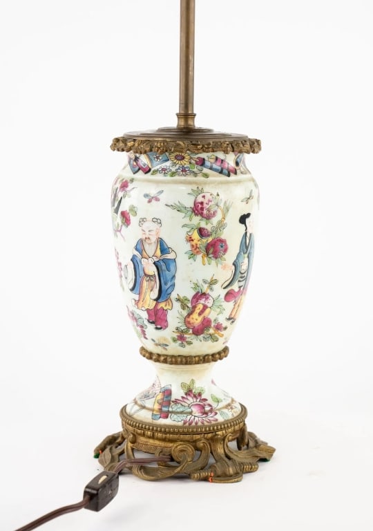 FAMILLE ROSE PORCELAIN & ORMOLU TABLE LAMP - 6