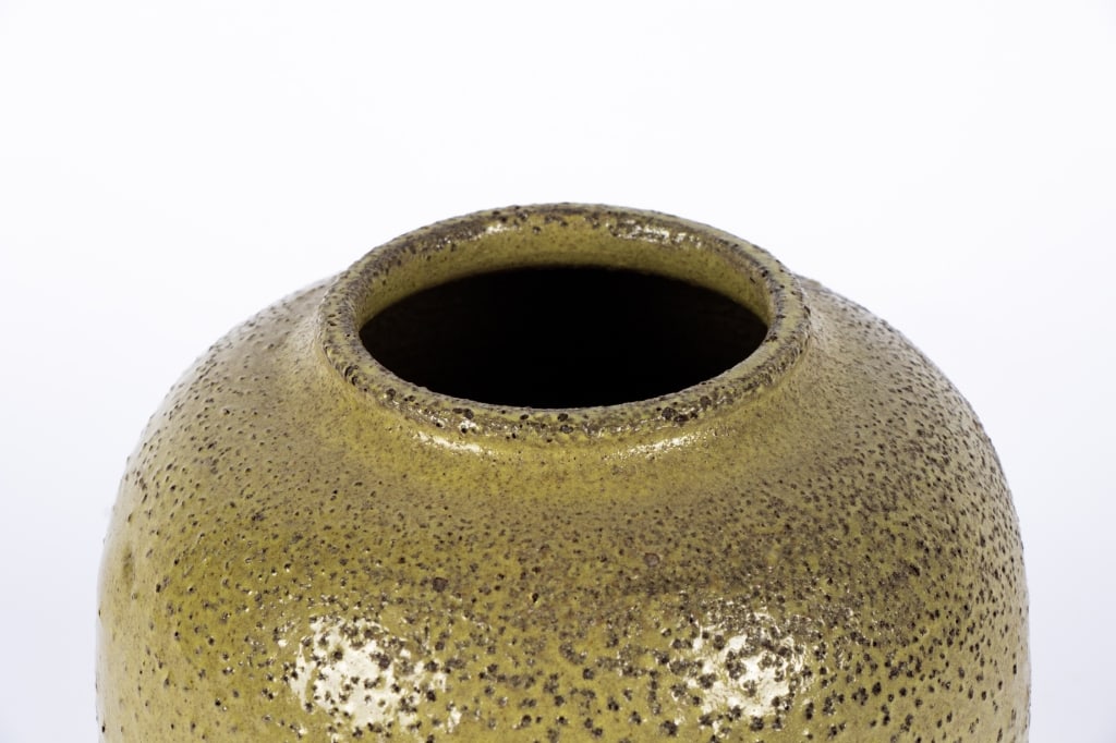 VINTAGE POTTERY VASE - 5