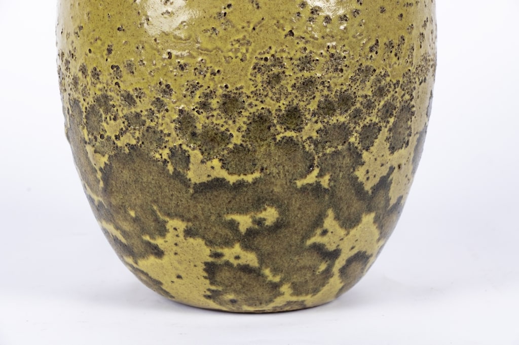 VINTAGE POTTERY VASE - 6