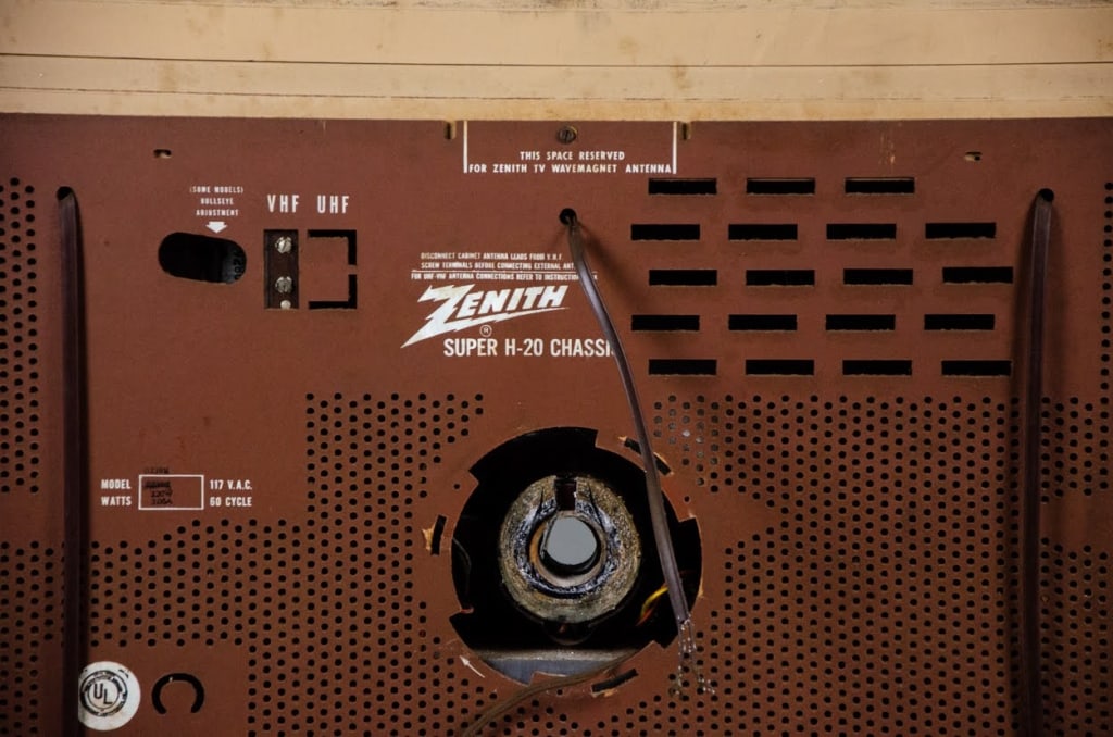 ZENITH STEREOPHONIC HIGH FIDELITY TELEVISION - 15