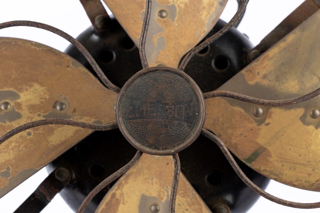 VINTAGE EMERSON ELECTRIC TABLE FAN - 3
