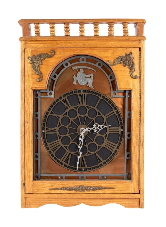 VINTAGE MANTEL CLOCK (1 of 5)