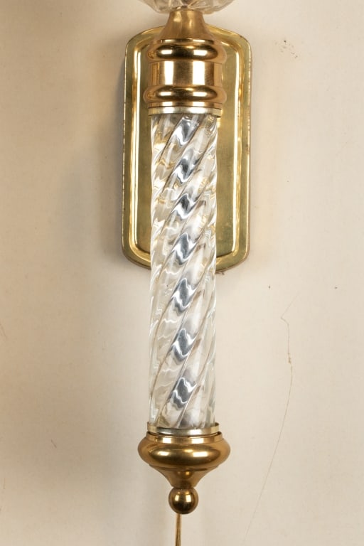 PAIR OF HOLLYWOOD REGENCY WALL LIGHT FIXTURES - 4